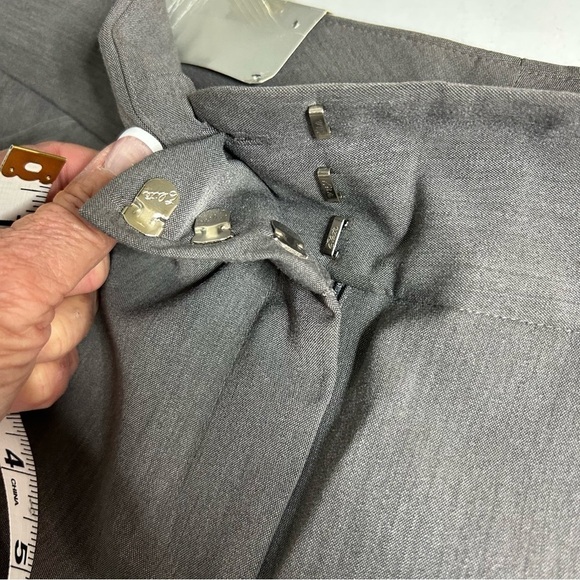 NWT Nicole Miller Gray Capris Sz 6 - Picture 5 of 9